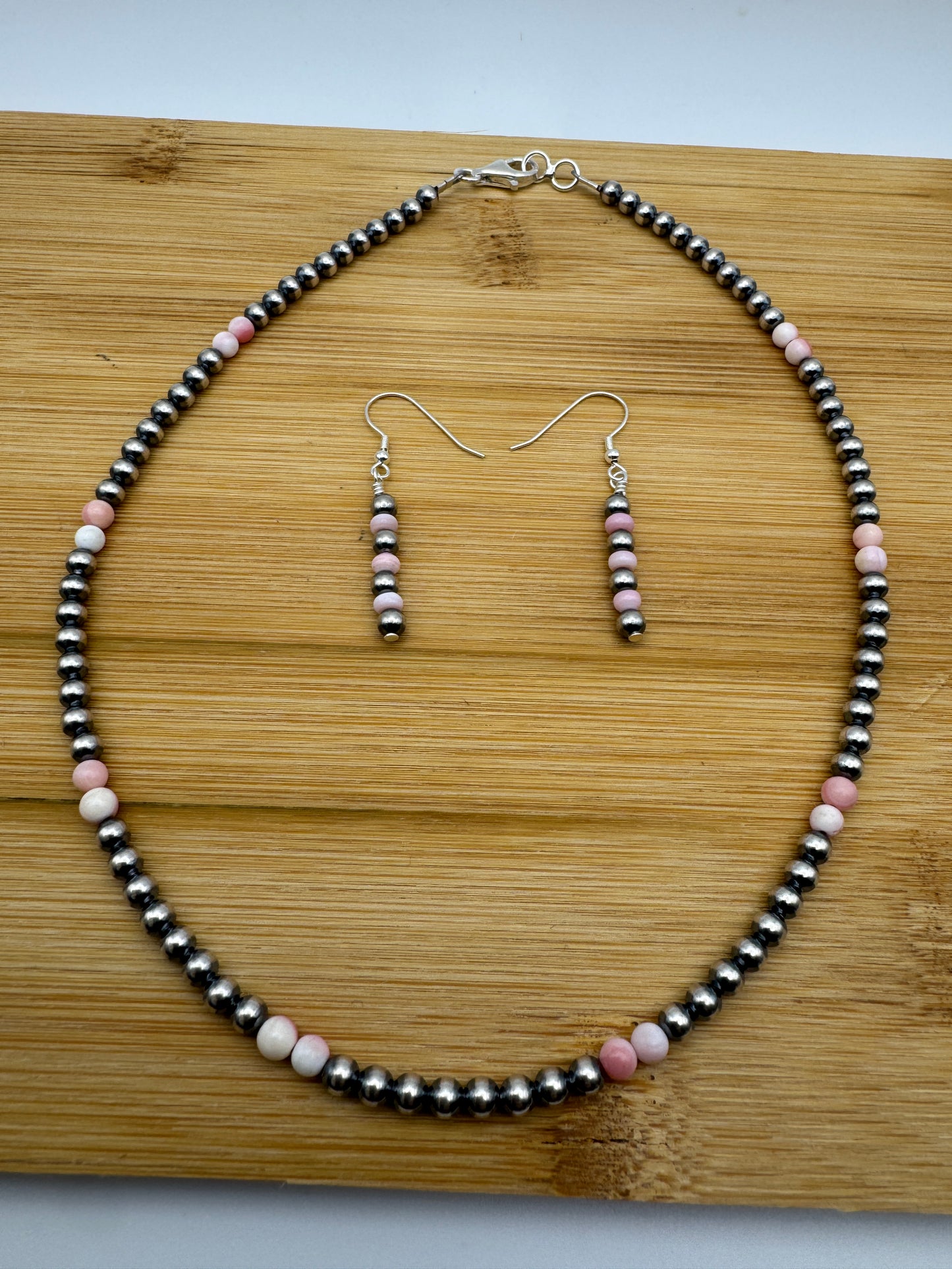 16” 4mm Bubblegum Navajo Pearls - West Spork Mercantile