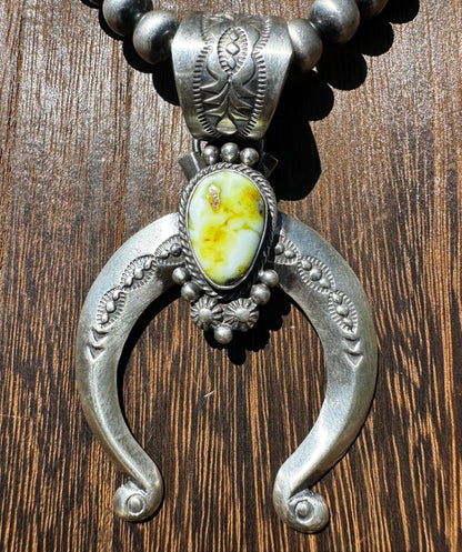 Palomino Naja Pendant image 1
