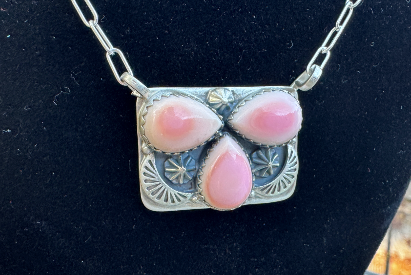 Pink Conch Necklace - West Spork Mercantile