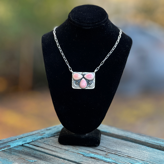 Pink Conch Necklace - West Spork Mercantile